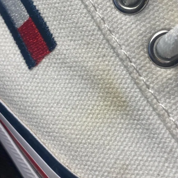 Tommy Hilfiger White Canvas Freudian Sneakers - Picture 8 of 12